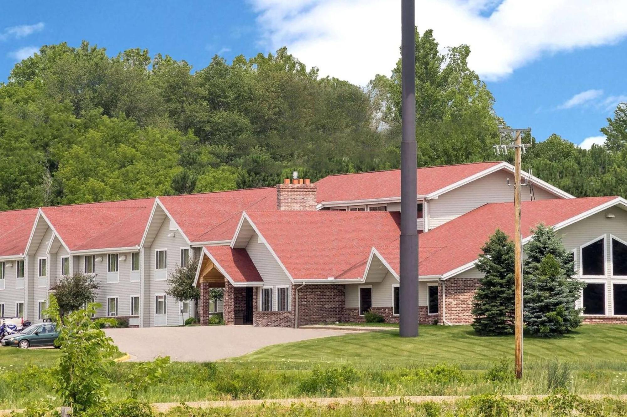 Americinn By Wyndham Baldwin Exterior foto